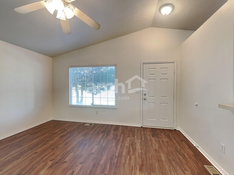 Building Photo - 3910 Winston St