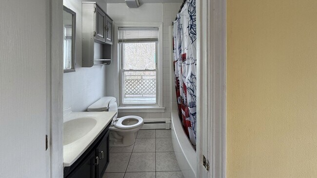 Building Photo - 18 Fisher St