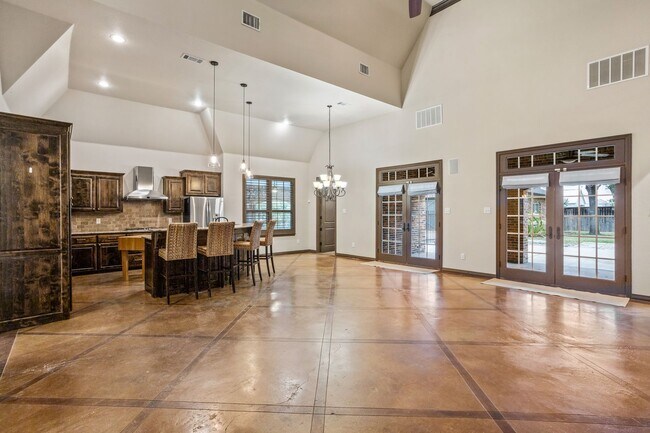 Building Photo - 3744 W Biddison St