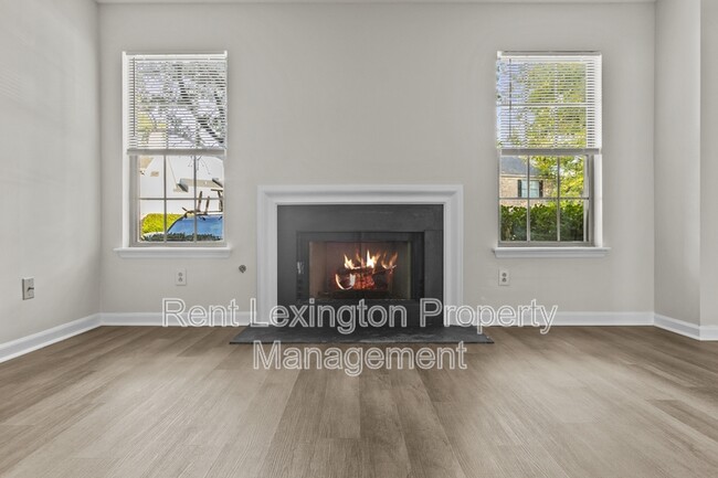 Building Photo - 3175 Kirklevington Dr