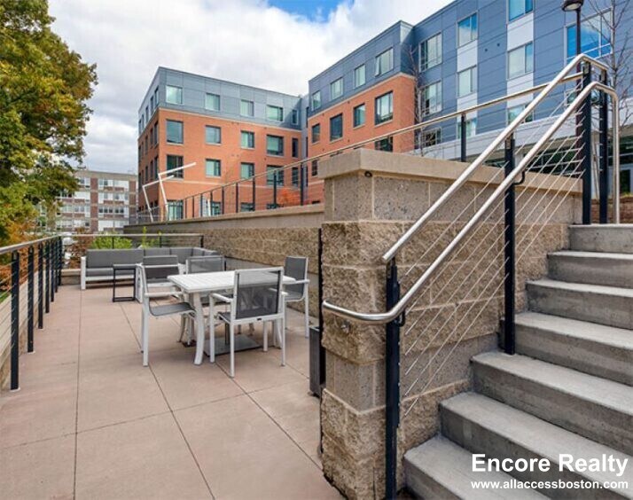 Building Photo - 161 S Huntington Ave