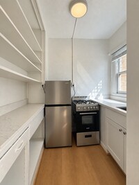 Building Photo - 929 O'Farrell St