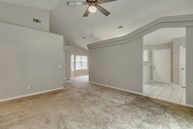 Building Photo - 710 Osprey Dr