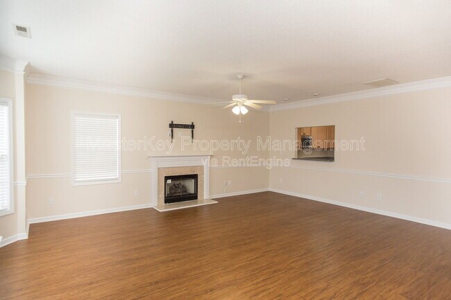 Building Photo - 208 Pointe Crest Ct