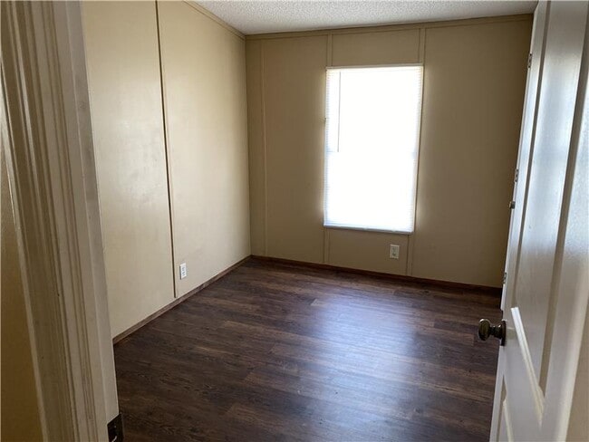 Building Photo - 135 Dv Byrd Ln