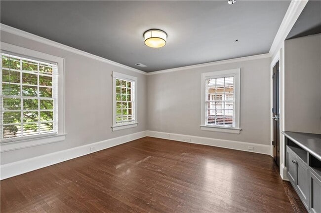 Building Photo - 1337 Briarcliff Rd NE