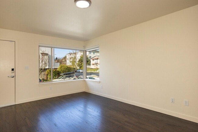 Building Photo - Spacious 2BR Home – Private Entry, In-Unit Washer & Dryer, Quartz Finishes & Pet Friendly Living ...