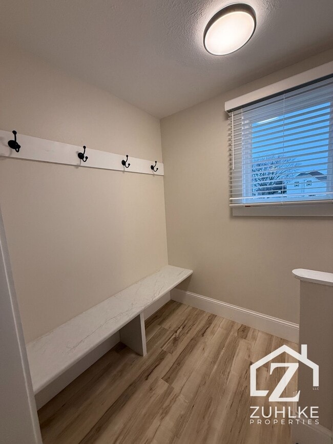 Building Photo - 201 N Pine St