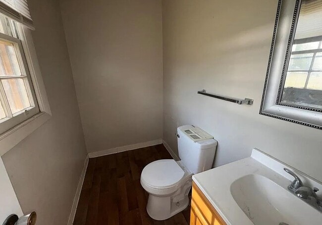 Building Photo - 3 Bed/2 Bath Brick Home- Under Renovations