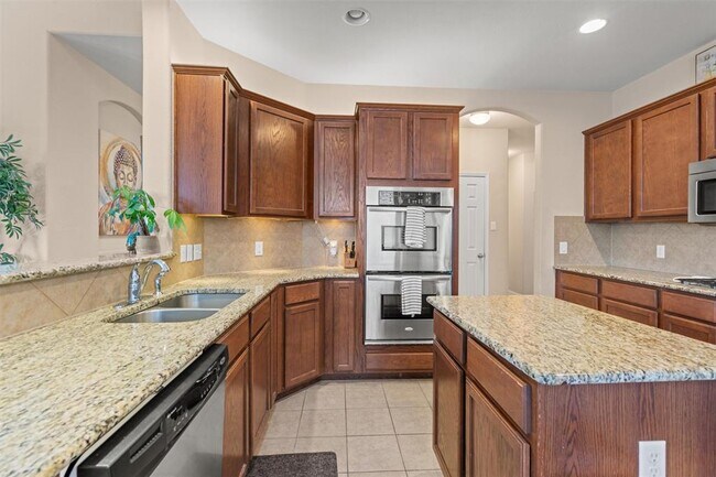 Building Photo - 4007 Bluestone Ln