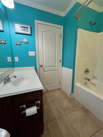Building Photo - 708 Quiet Cove Cir