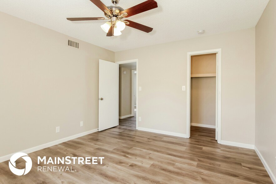 Building Photo - 4210 E Evans Dr