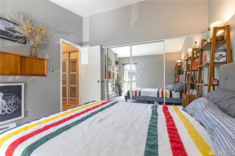 Building Photo - 3607 14th Ave W