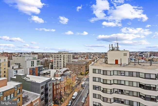 Building Photo - 1117 10th St NW