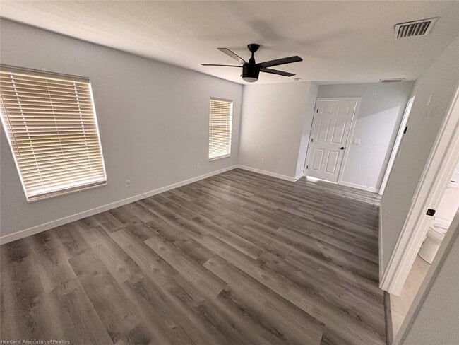 Building Photo - 331 Homasassa Ave NE