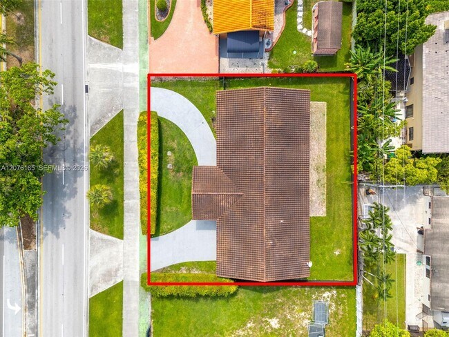 Building Photo - 9835 SW 56th St