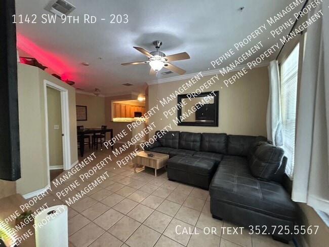 Building Photo - 1142 SW 9th Rd