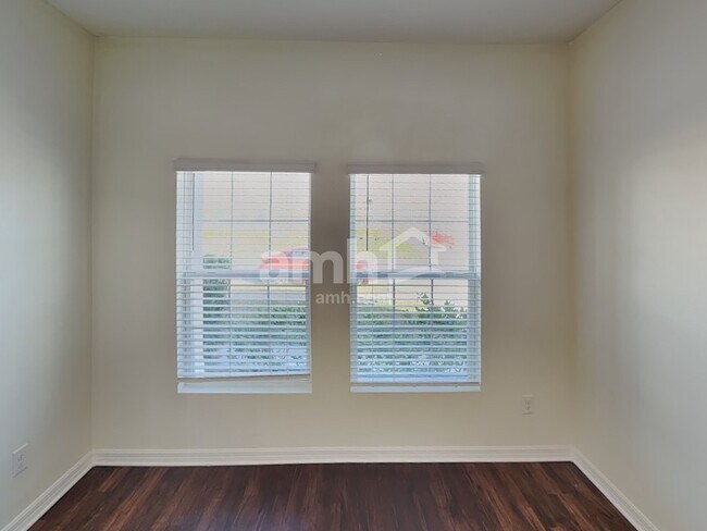 Building Photo - 5405 Manchester Dr