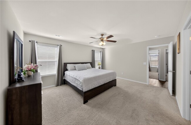 Building Photo - 8110 Dogwood Dr