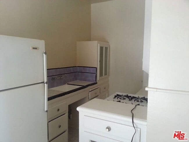 Building Photo - 603 Cochran Ave