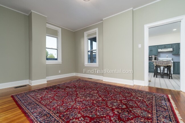 Building Photo - Downtown Carlisle Beautifully Renovated Pet Friendly Historic House with Fenced Yard and off stre...