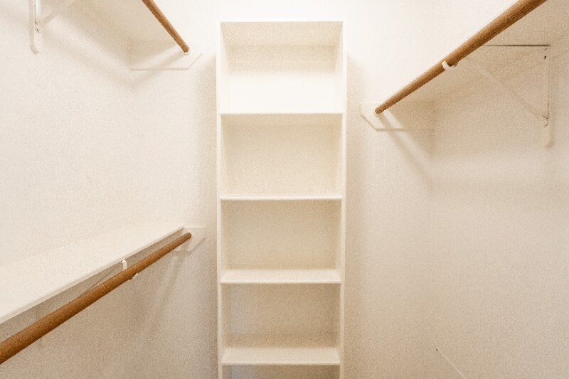 Building Photo - 8051 Bay Branch Dr