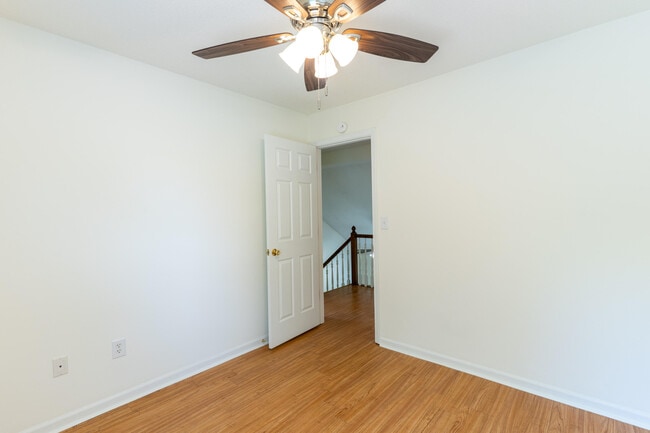 Building Photo - 202 Nikki Way
