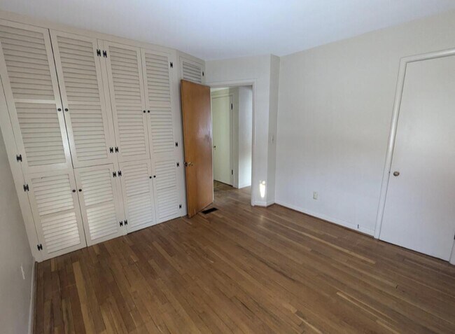 Building Photo - 303 Caudill Ave