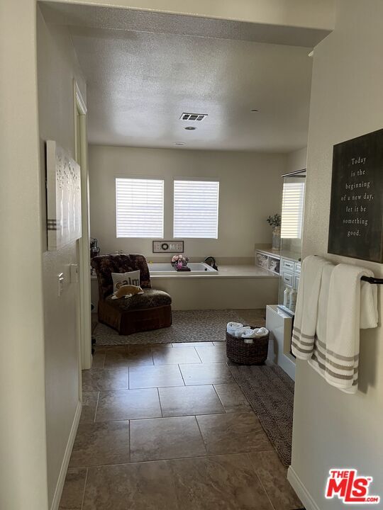 Building Photo - 22379 Driftwood Ct