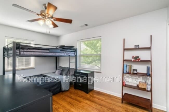 Building Photo - 217 Buckingham Dr