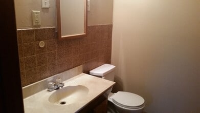 Building Photo - 1419 Bemidji Ave N