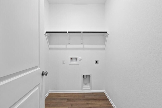 Building Photo - 105 Allegro Dr