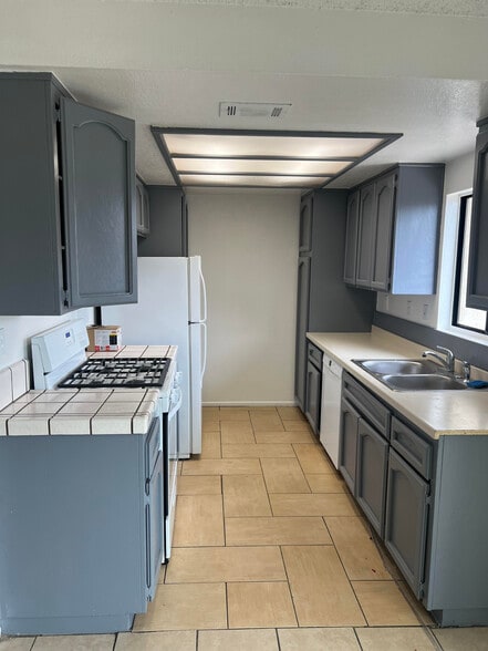 Building Photo - 20217 Serrano Rd