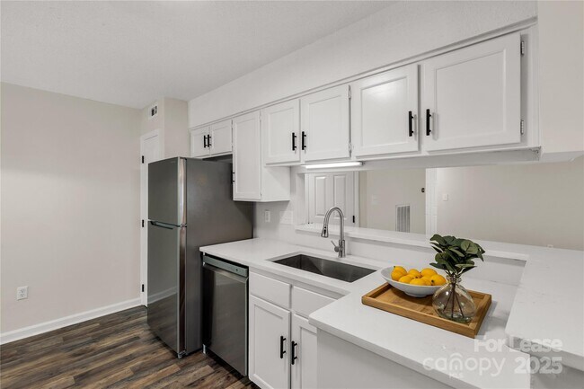 Building Photo - 7205 Winery Ln