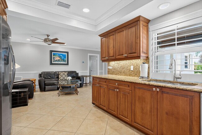 Building Photo - 728 Waterway Dr