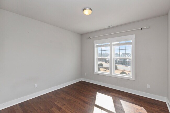 Building Photo - Charming 3-Bed Home with Spacious Layout in Wendell Falls