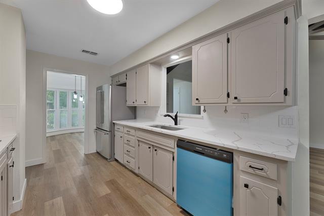 Building Photo - 5622 Woodhollow Dr