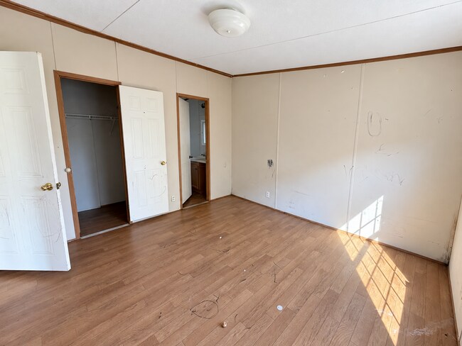 Building Photo - 204 Gaither St