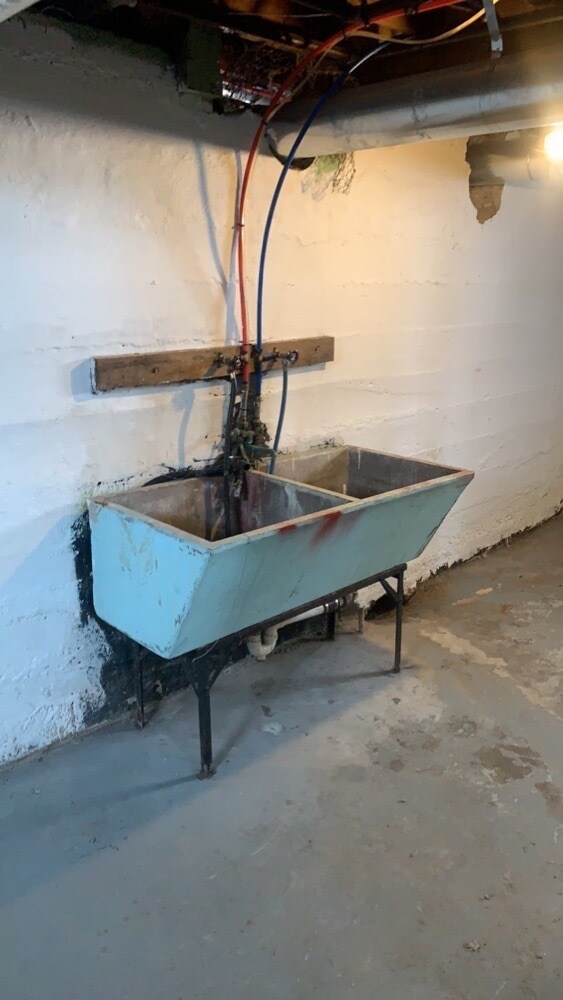 Building Photo - 128.5 Pointview