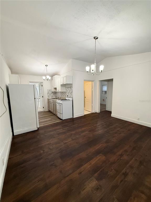 Building Photo - 665 Lake Apopka Blvd