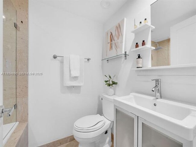 Building Photo - 151 SE 15th Rd