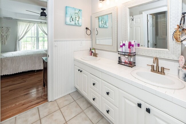 Building Photo - 2105 Williams Veneer Ct