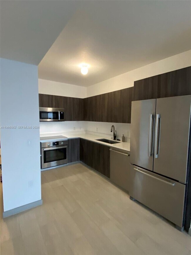 Building Photo - 488 NE 18th St