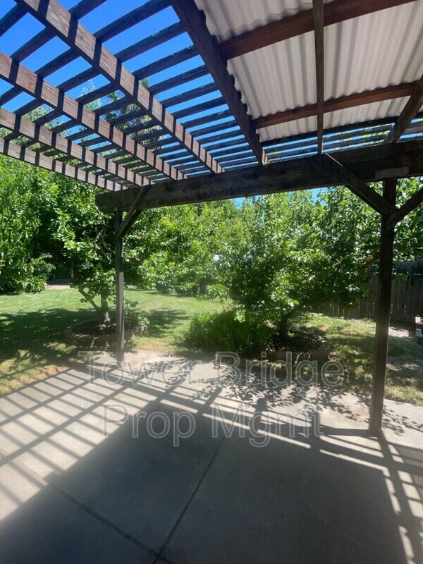 Building Photo - 1515 Knight Ct