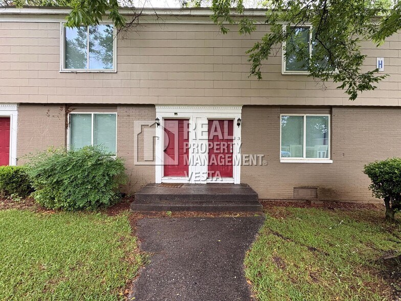Building Photo - 2140 Ingleside Ave