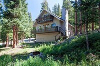 Building Photo - Cabin in the woods!  Blue River