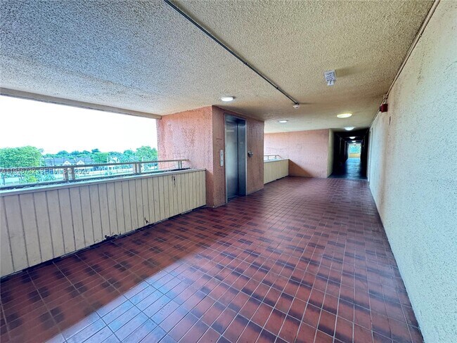 Building Photo - 17530 NW 68th Ave