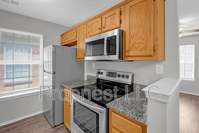 Building Photo - 870 Barrington Woods Cove