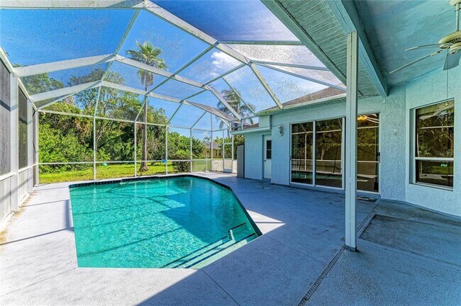 Building Photo - 4805 76th Ct E