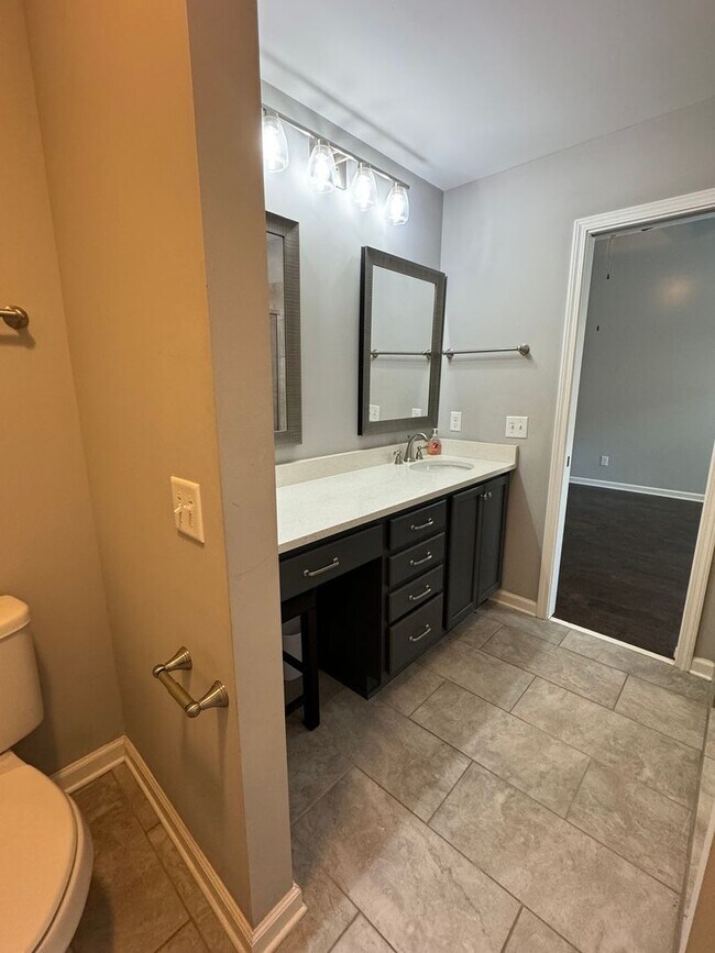 Building Photo - Incredible 3-Bedroom in Grand Park!!